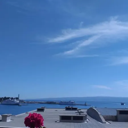 Amazing View Near The City Center Split